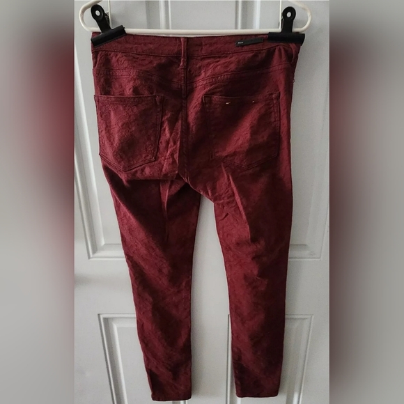 ANTHROPOLOGIE Pilcro and the Letterpress Pants Size 27 Burgundy Serif Textured - Picture 6 of 8